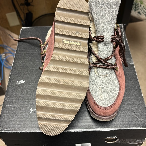 Sorel Boots - Picture 3 of 3